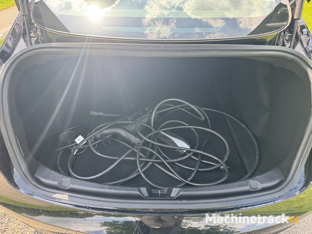 Tesla Model 3 Standaard RWD Plus 60KWH 325Pk 2019 Apk 11-2027 Marge