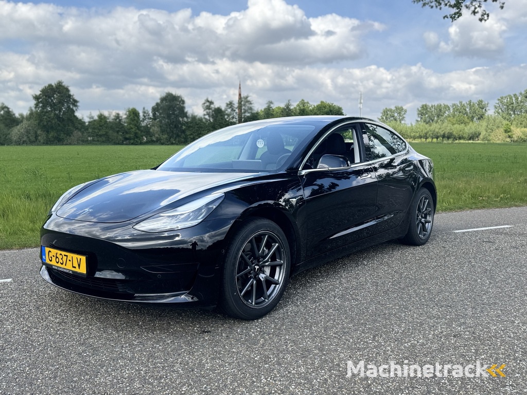 Tesla Model 3 Standaard RWD Plus 60KWH 325Pk 2019 Apk 11-2027 Marge
