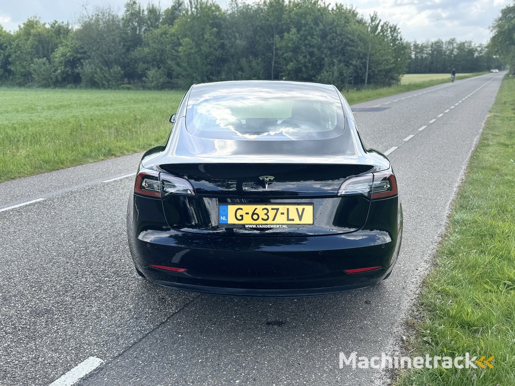 Tesla Model 3 Standaard RWD Plus 60KWH 325Pk 2019 Apk 11-2027 Marge