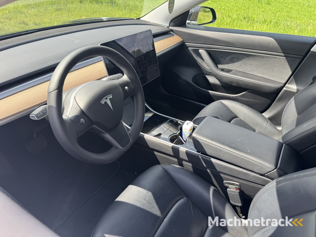 Tesla Model 3 Standaard RWD Plus 60KWH 325Pk 2019 Apk 11-2027 Marge