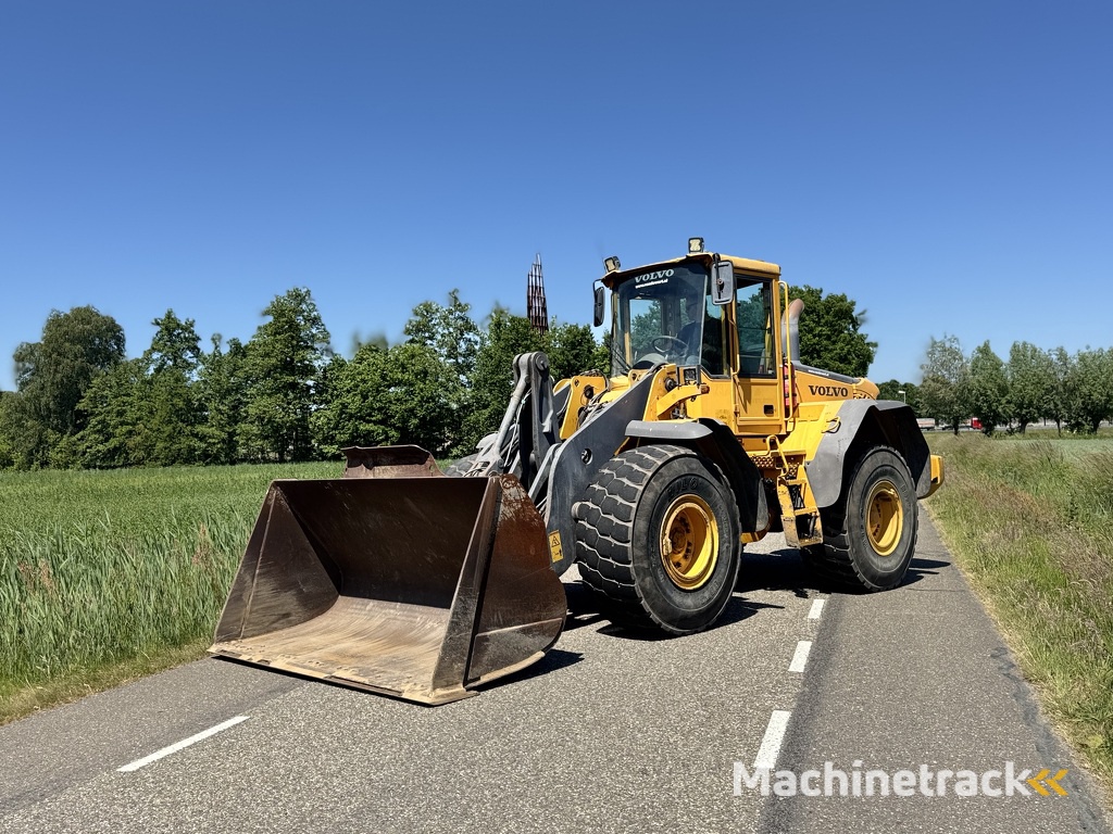VOLVO - L110E - Shovel - Wheelloader  - 2005 - 9375 hours -