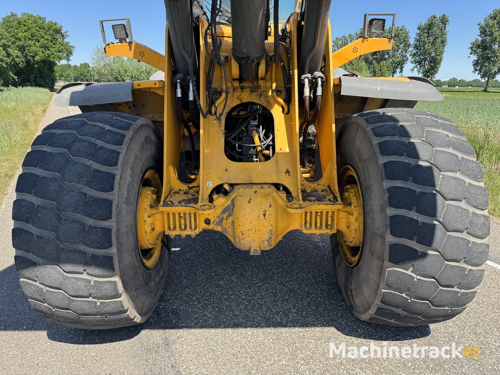 VOLVO - L110E - Shovel - Wheelloader  - 2005 - 9375 hours -