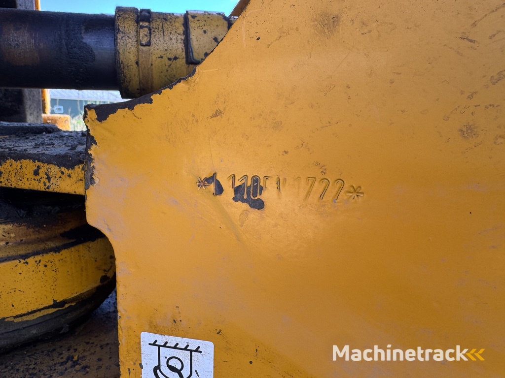 VOLVO - L110E - Shovel - Wheelloader  - 2005 - 9375 hours -