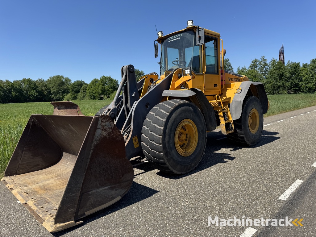 VOLVO - L110E - Shovel - Wheelloader  - 2005 - 9375 hours -