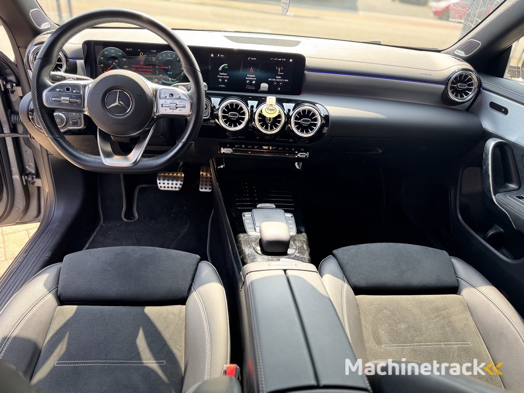 Mercedes CLA Klasse Shooting Brake 250e Hybride Amg Pakket Night Pakket  Burmester Audio Automaat 2021 APK 8-2027