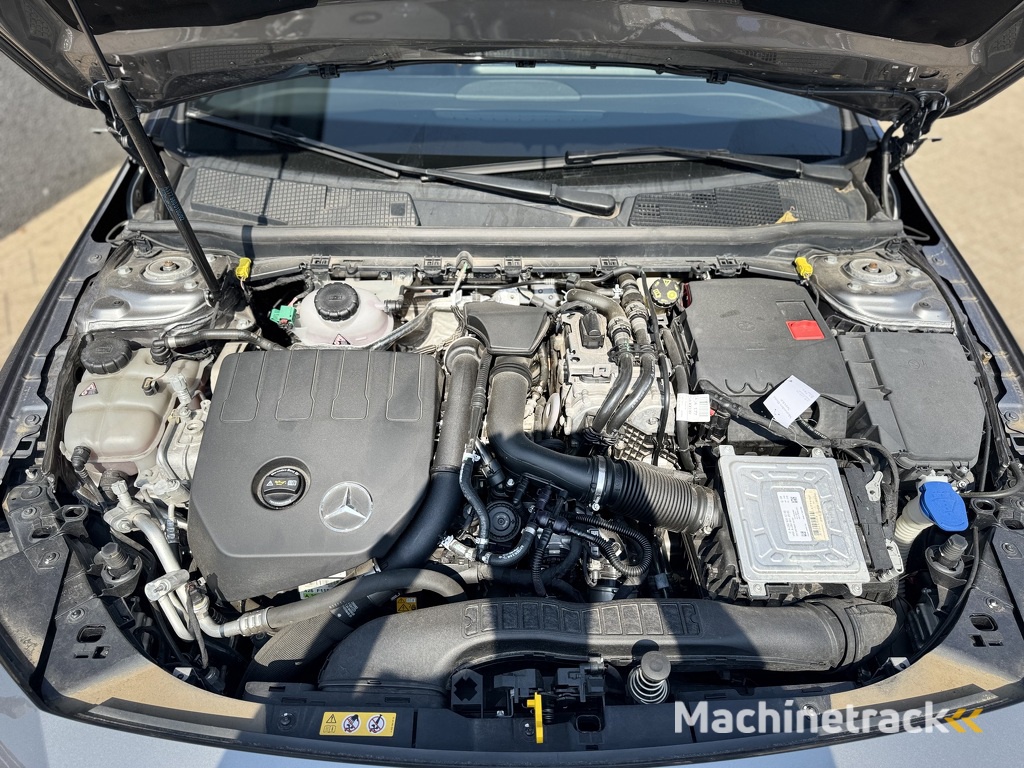 Mercedes CLA Klasse Shooting Brake 250e Hybride Amg Pakket Night Pakket  Burmester Audio Automaat 2021 APK 8-2027