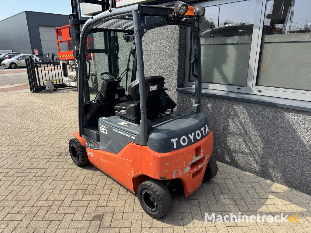Toyota 8FBM20T Triplo 470 Freelift / Sideshift Elektrisch 2017 6535Hours