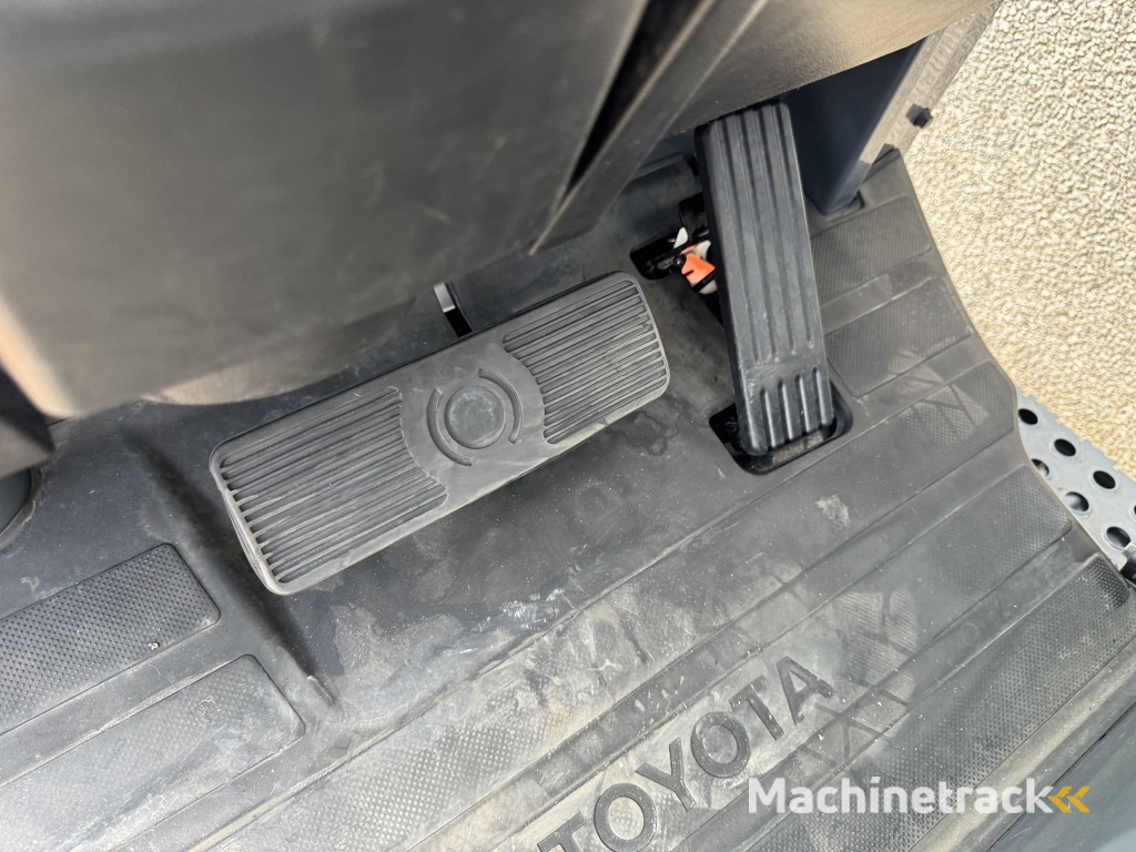 Toyota 8FBM20T Triplo 470 Freelift / Sideshift Elektrisch 2017 6535Hours