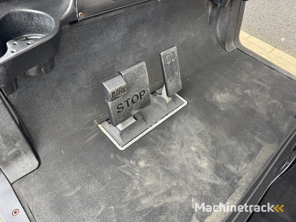 Golfcar CLUBCAR PRESEDENT zwart 2 zits Benzine golfkar cart