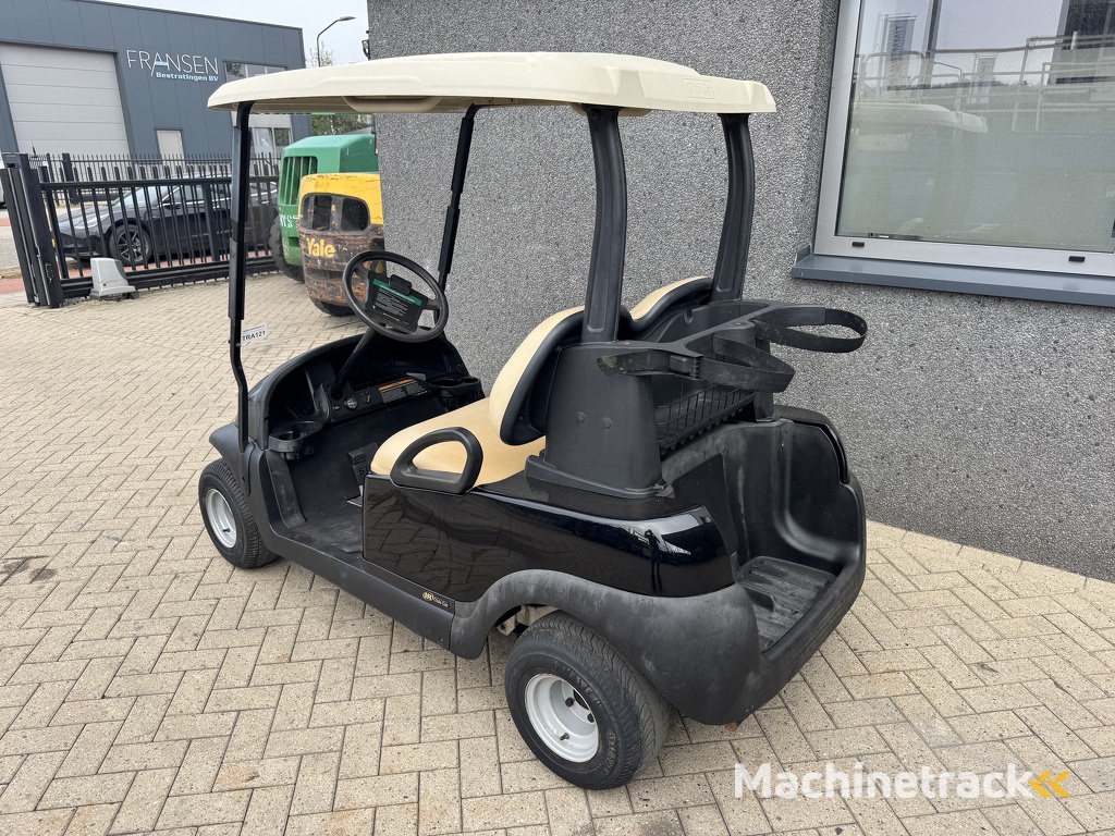 Golfcar CLUBCAR PRESEDENT zwart 2 zits Benzine golfkar cart