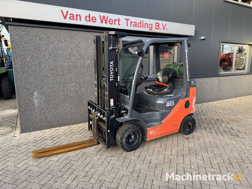 Toyota 02-8FGKF20 Triplo 470 Freelift/Sideshift 2020 Lpg