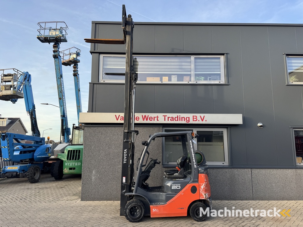 Toyota 02-8FGKF20 Triplo 470 Freelift/Sideshift 2020 Lpg