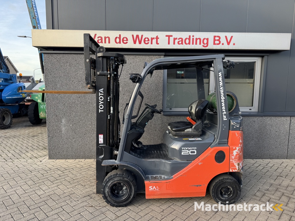 Toyota 02-8FGKF20 Triplo 470 Freelift/Sideshift 2020 Lpg