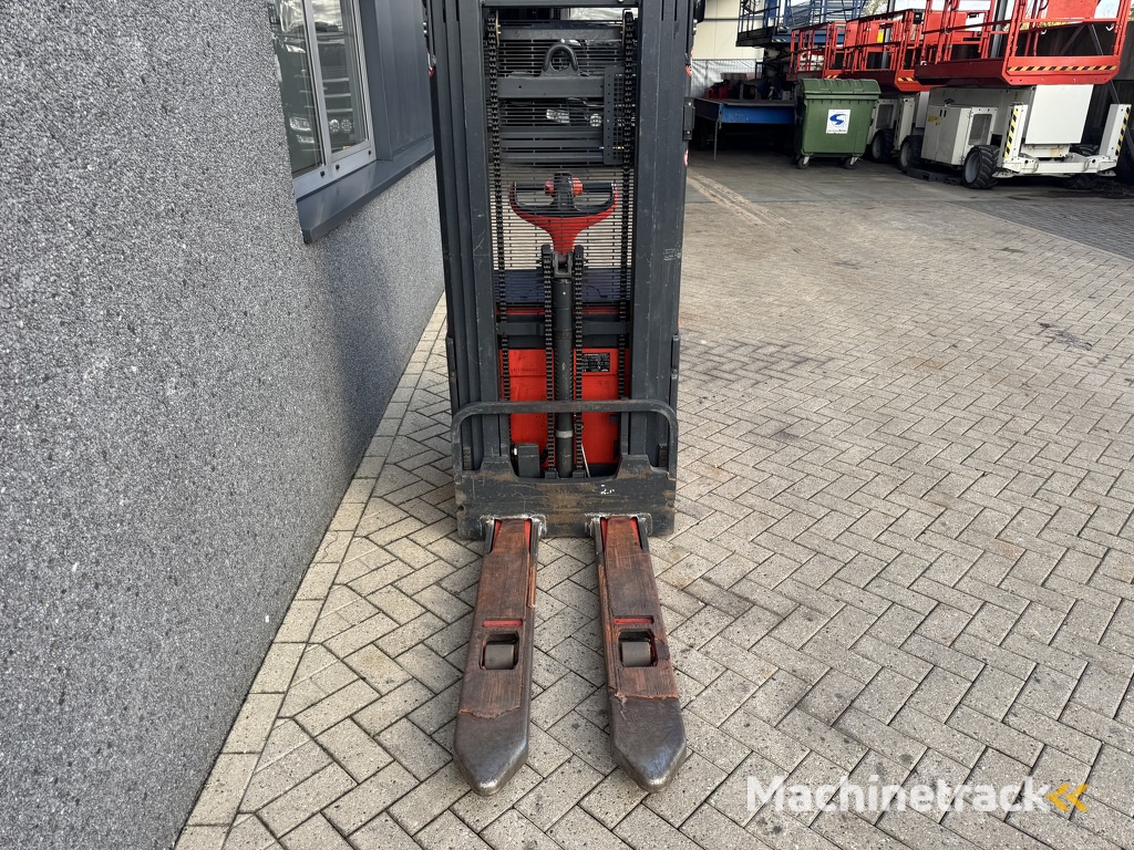 Linde L14 stapelaar 2014