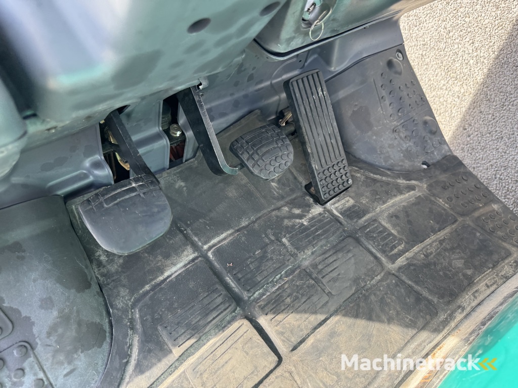 Komatsu FG25HT-16R Triplo 470 Freelift / Sideshift / Vorkversteller LPG 2008