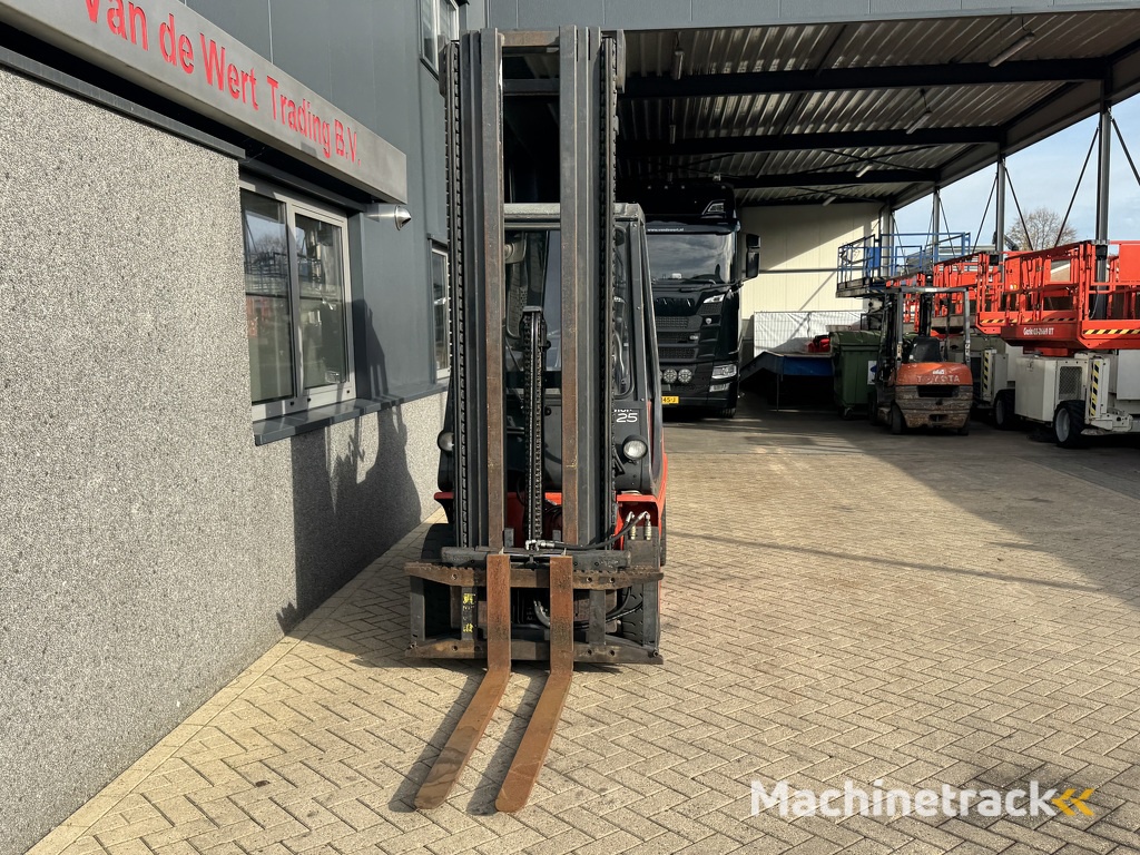 Linde H25D-02 Triplo 640 Freelift / Sideshift / 4e functie Diesel 1995