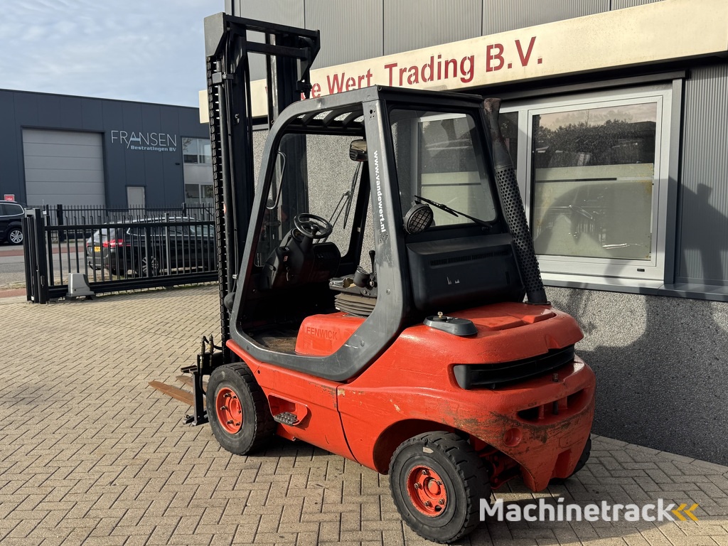 Linde H25D-02 Triplo 640 Freelift / Sideshift / 4e functie Diesel 1995