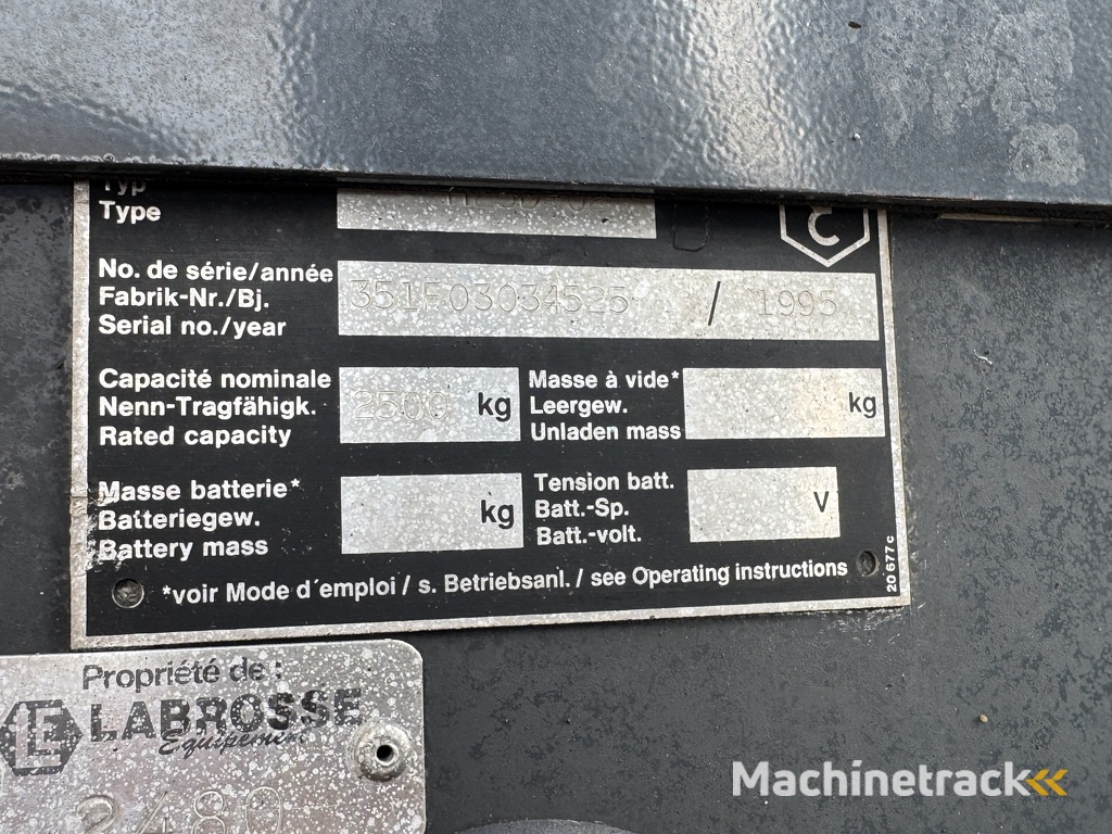 Linde H25D-02 Triplo 640 Freelift / Sideshift / 4e functie Diesel 1995