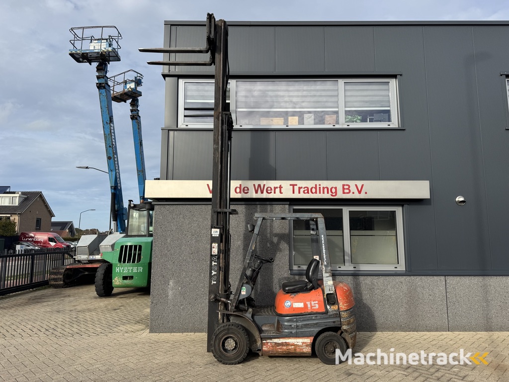 Toyota 02-6FDF15 Triplo 470 Freelift / Sideshift Diesel 1998