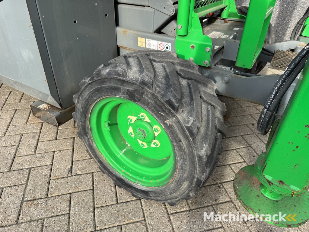 SKYJACK SJ 6826RT Schaarhoogwerker SCISSOR 2012 4X4 Kubota Diesel 10M Werkhoogte