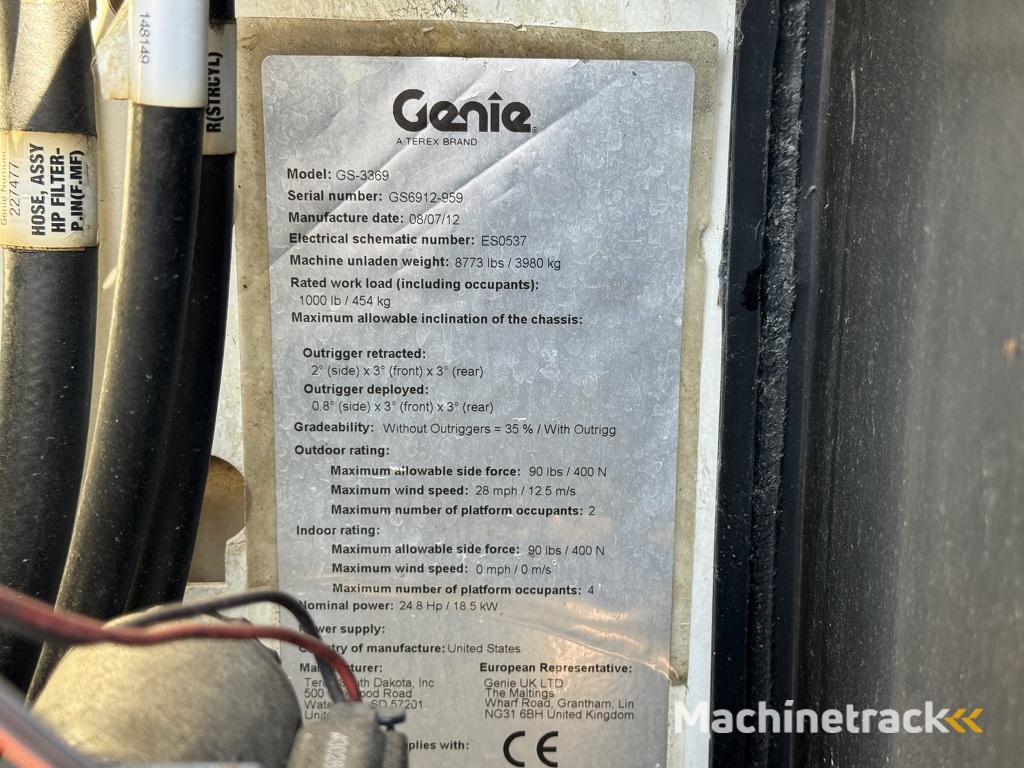 Genie GS 3369 RT  Hoogwerker / Arbeitsbuhne 12mtr werkhoogte 4x4 Kubota DIESEL 2012