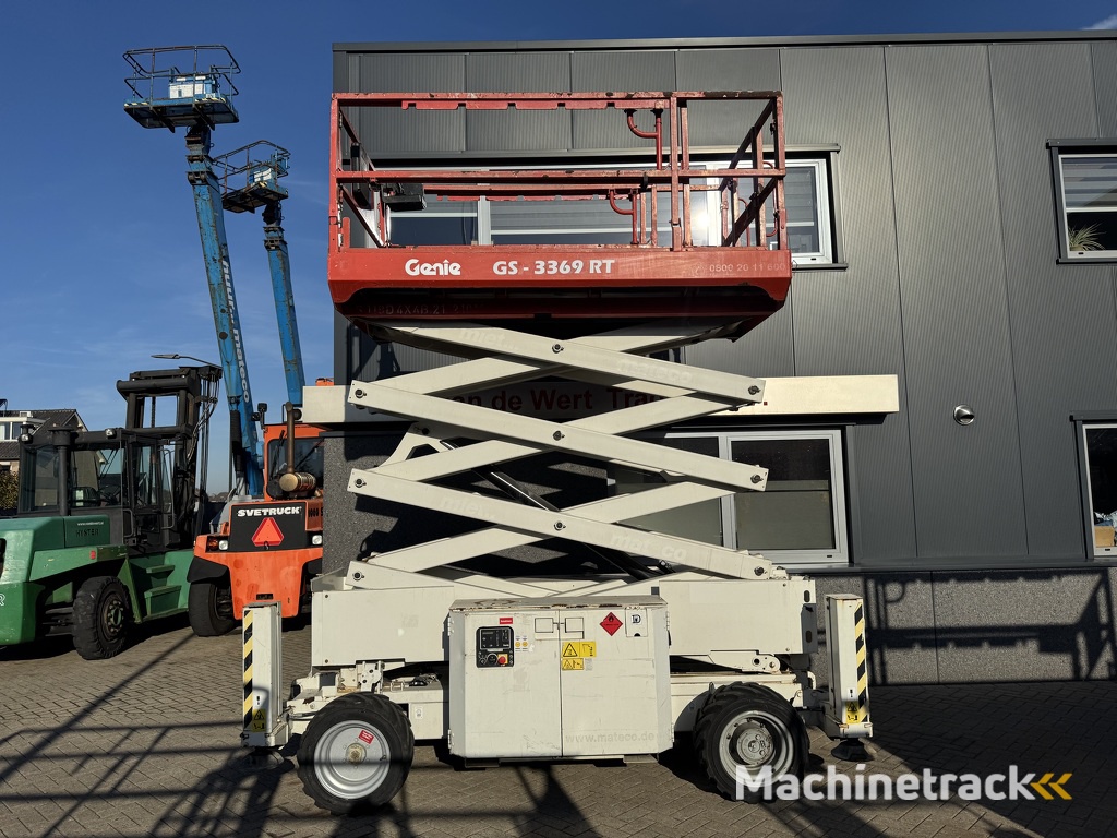 Genie GS 3369 RT  Hoogwerker / Arbeitsbuhne 12mtr werkhoogte 4x4 Kubota DIESEL 2012