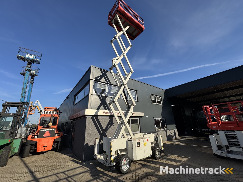 Genie GS 3369 RT  Hoogwerker / Arbeitsbuhne 12mtr werkhoogte 4x4 Kubota DIESEL 2012