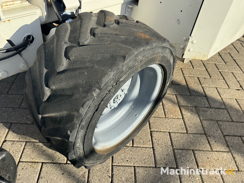 GENIE GS 4069 RT  Hoogwerker / Arbeitsbuhne 14mtr werkhoogte 4x4 Kubota DIESEL 2013