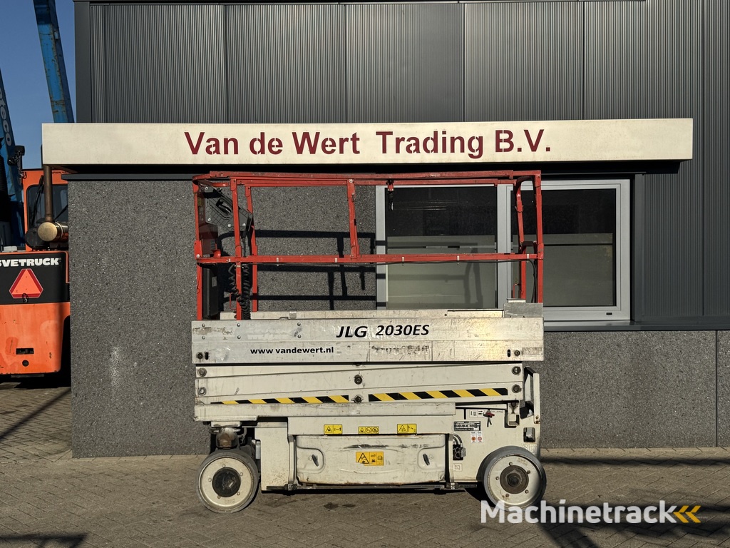 JLG 2030ES Schaarhoogwerker / Scissor lift 8Meter Werkhoogte 2014 Elektrisch
