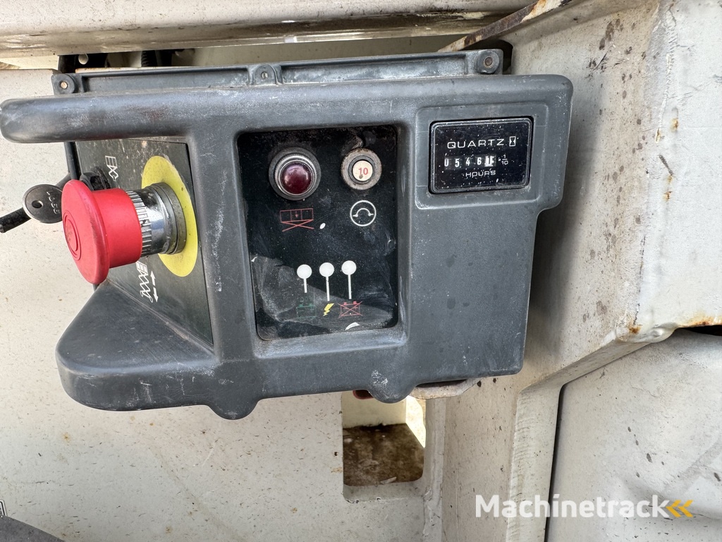 JLG 2030ES Schaarhoogwerker / Scissor lift 8Meter Werkhoogte 2014 Elektrisch