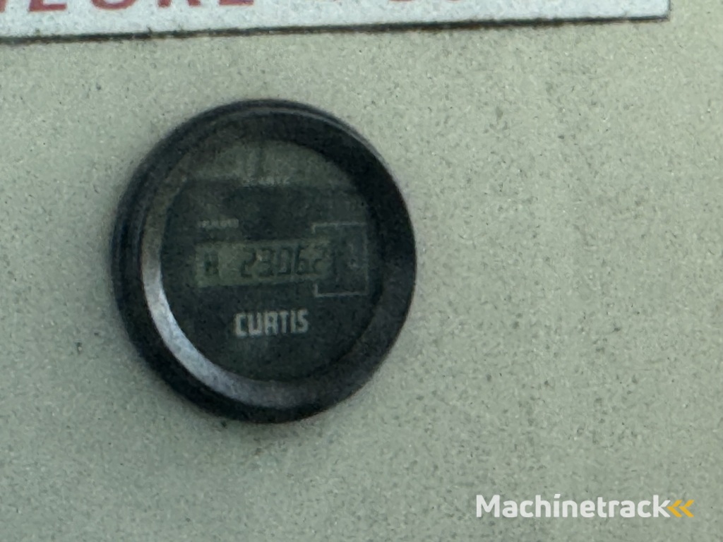 Renault Maxity  Arbeitsbuhne Autohoogwerker 11mtr werkhoogte 2013 67dkm 2400uur