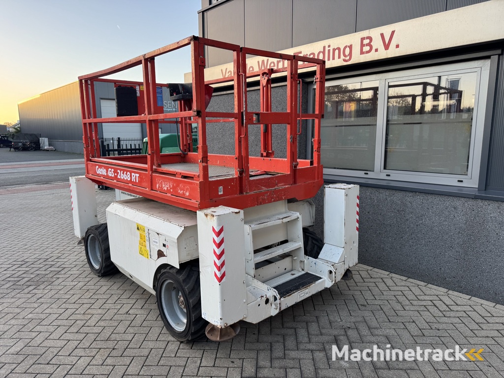 GENIE GS 2668 RT  Hoogwerker / Arbeitsbuhne 10mtr werkhoogte 4x4 kubota DIESEL 2010