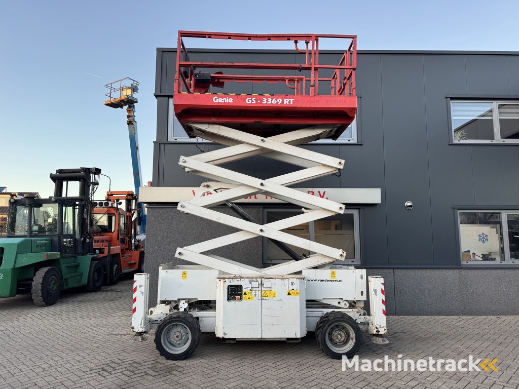 Genie GS 3369 RT  Hoogwerker / Arbeitsbuhne 12mtr werkhoogte 4x4 Kubota DIESEL 2013