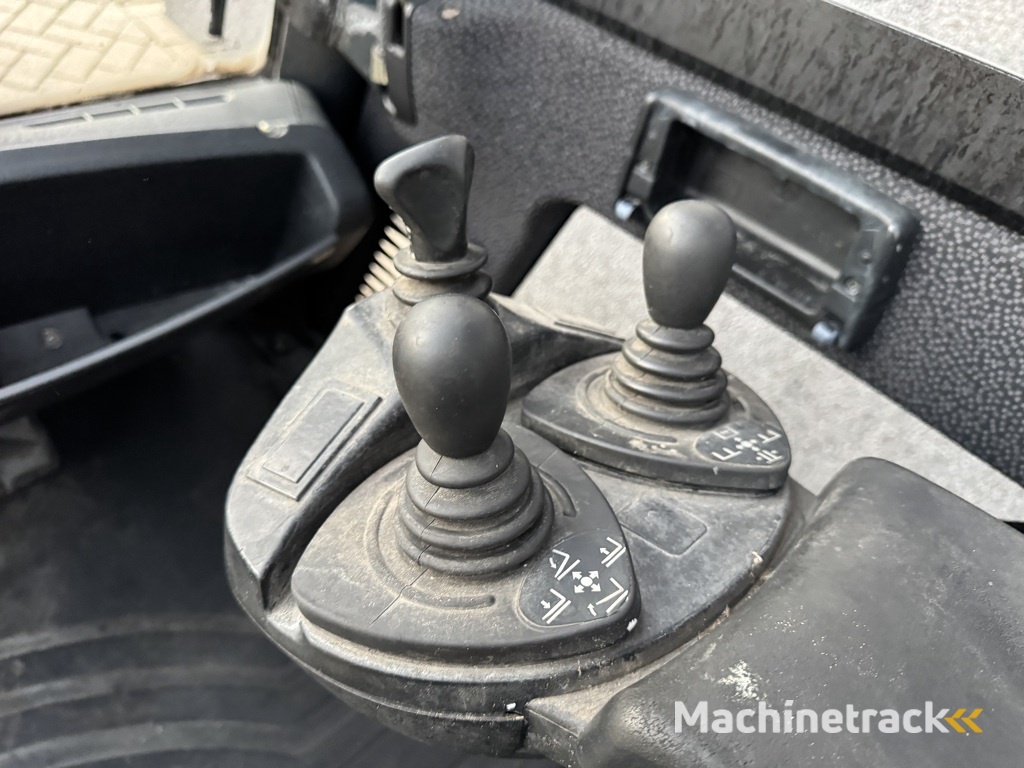 Linde H25D Triplo 590 Freelift / Sideshift / Vorkversteller VW Diesel 2007