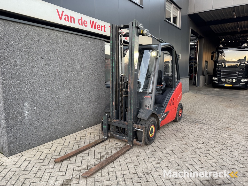 Linde H25D-02 Triplo 550 Freelift / Sideshift / 4e functie VW Diesel 2014