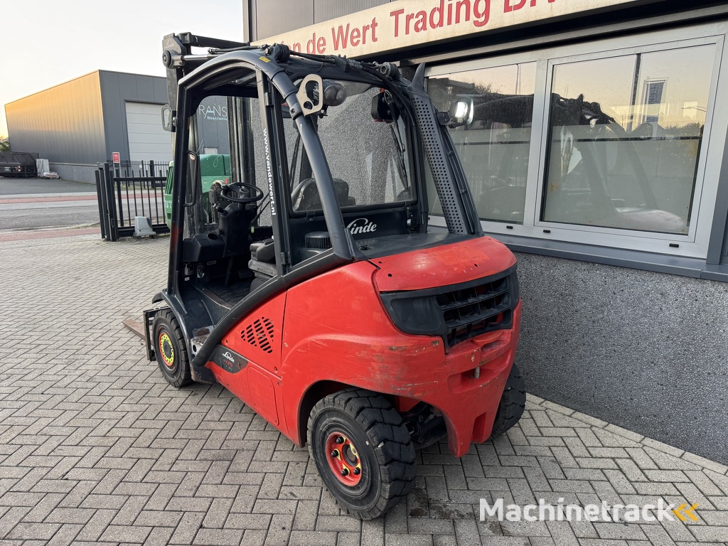 Linde H25D-02 Triplo 550 Freelift / Sideshift / 4e functie VW Diesel 2014