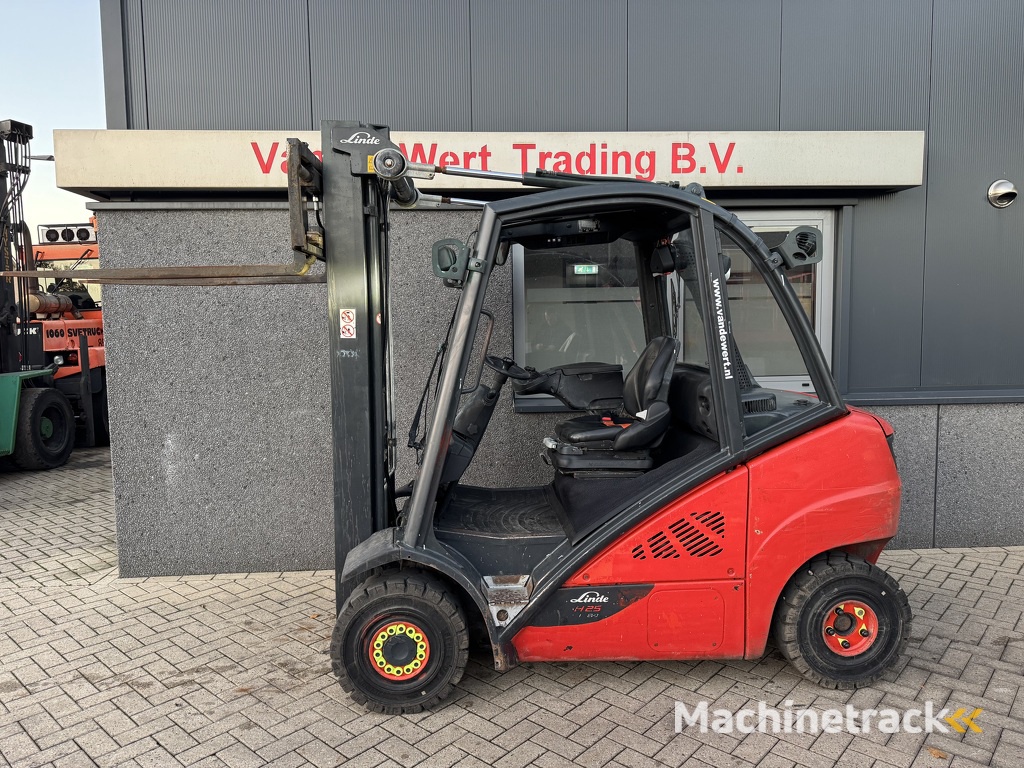 Linde H25D-02 Triplo 550 Freelift / Sideshift / 4e functie VW Diesel 2014
