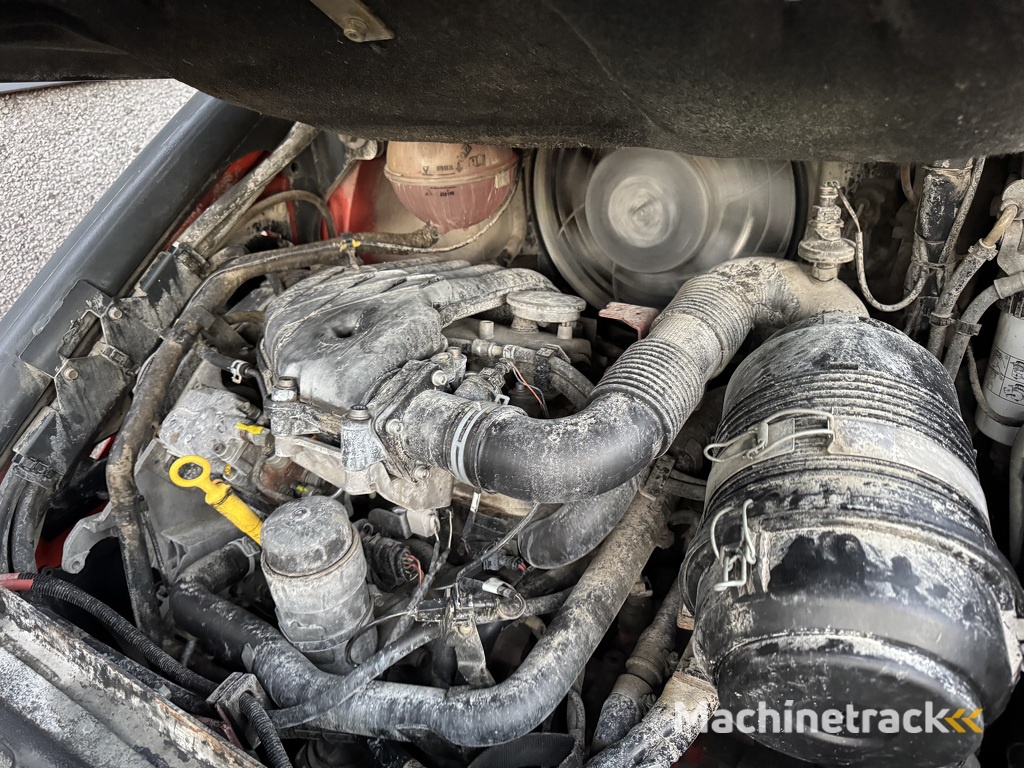 Linde H25D-02 Triplo 550 Freelift / Sideshift / 4e functie VW Diesel 2014