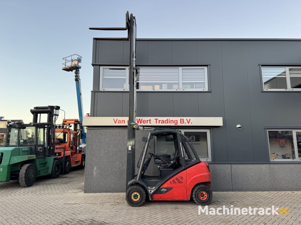 Linde H25D-02 Triplo 550 Freelift / Sideshift / 4e functie VW Diesel 2014