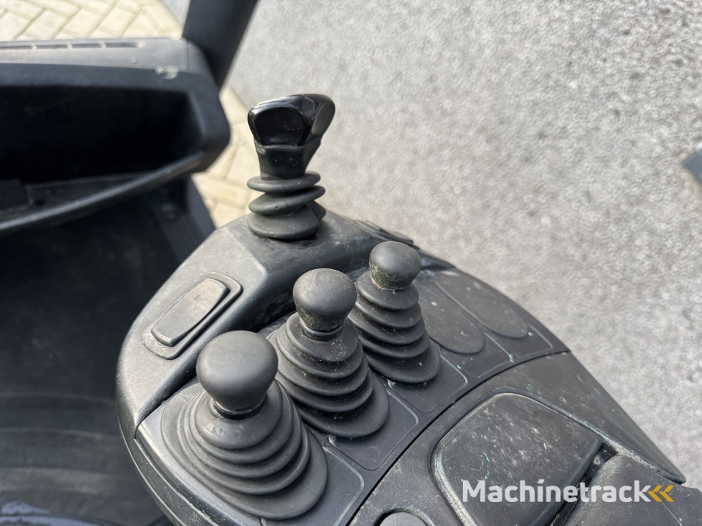 Linde H25D-02 Triplo 545 Freelift / Sideshift /  VW Diesel 2017