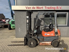 Toyota 02-6FDF15 Triplo 470 Freelift / Sideshift Diesel 1998