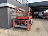 Miniaturansicht von SKYJACK SJ 6826RT Schaarhoogwerker SCISSOR 2016 4X4 Kubota Diesel 10M Werkhoogte