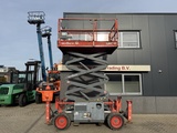 Miniaturansicht von SKYJACK SJ 6826RT Schaarhoogwerker SCISSOR 2016 4X4 Kubota Diesel 10M Werkhoogte