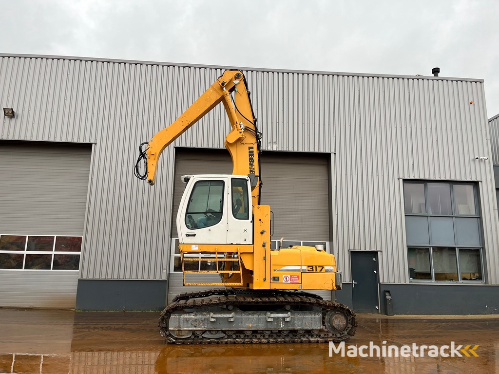 Liebherr R317 Litronic Material Handler