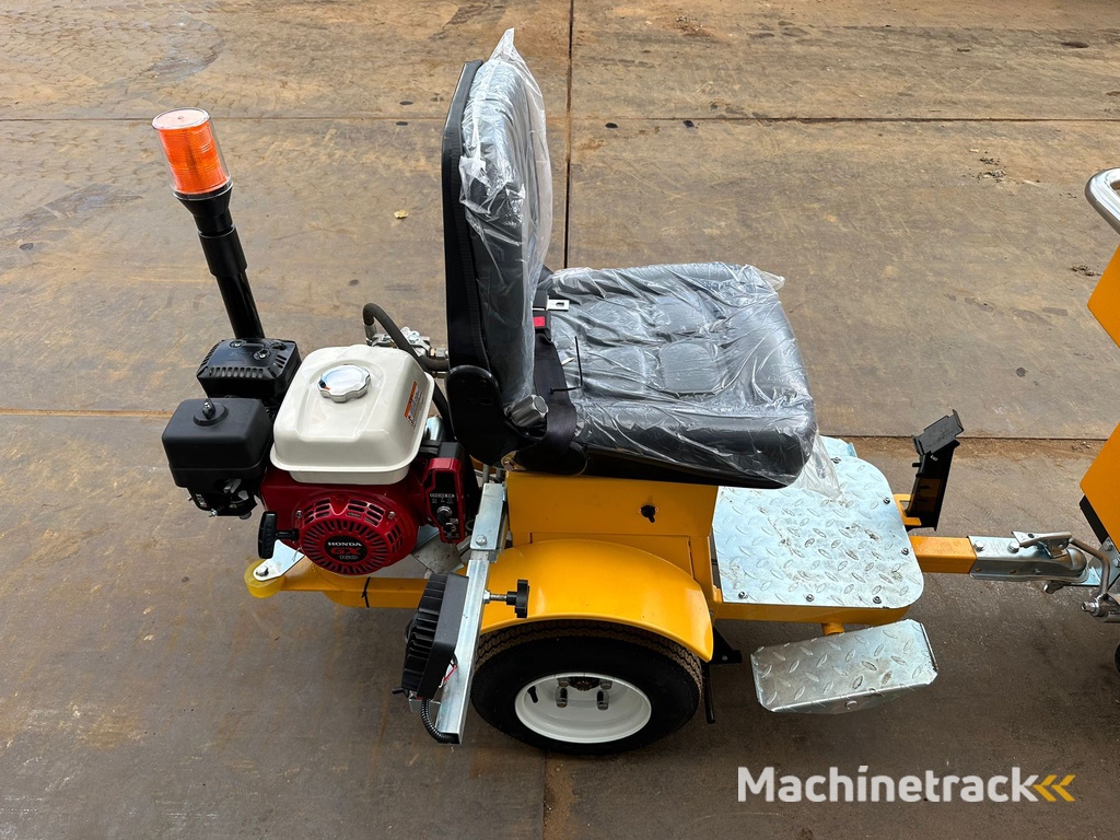 Giga power 860 Road Marking Machine