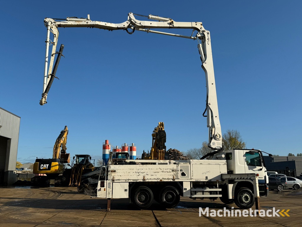 Mercedes Benz Actros 2632 6x4 with Putzmeister BSF 24-4 11 24m concrete pump