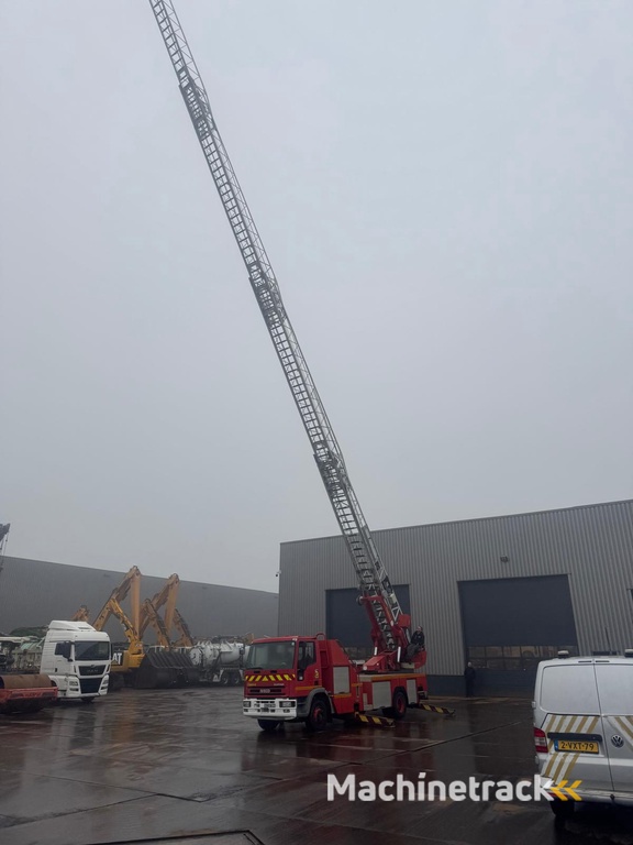 Iveco 130E23 4x2 Firetruck