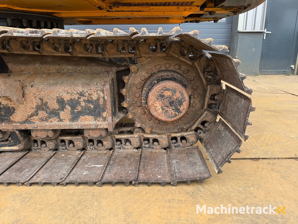 JCB JS220 LC Semi Long Reach - 10 meter