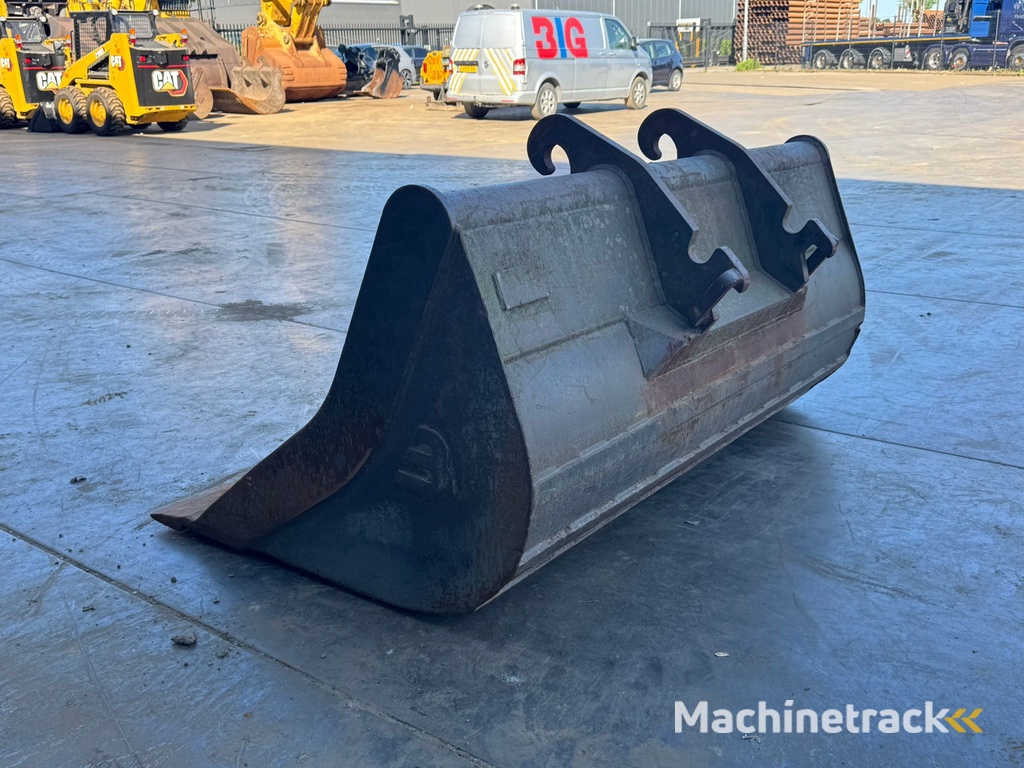 CW30 / CW40 Slotenbak 2200mm bucket