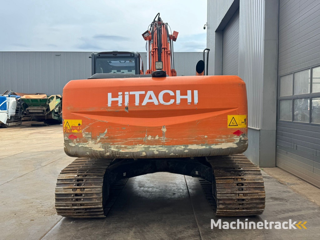 Hitachi ZX210LC-3